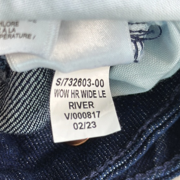 Old Navy High Rise Wow Wide Leg Jeans - Picture 5 of 5